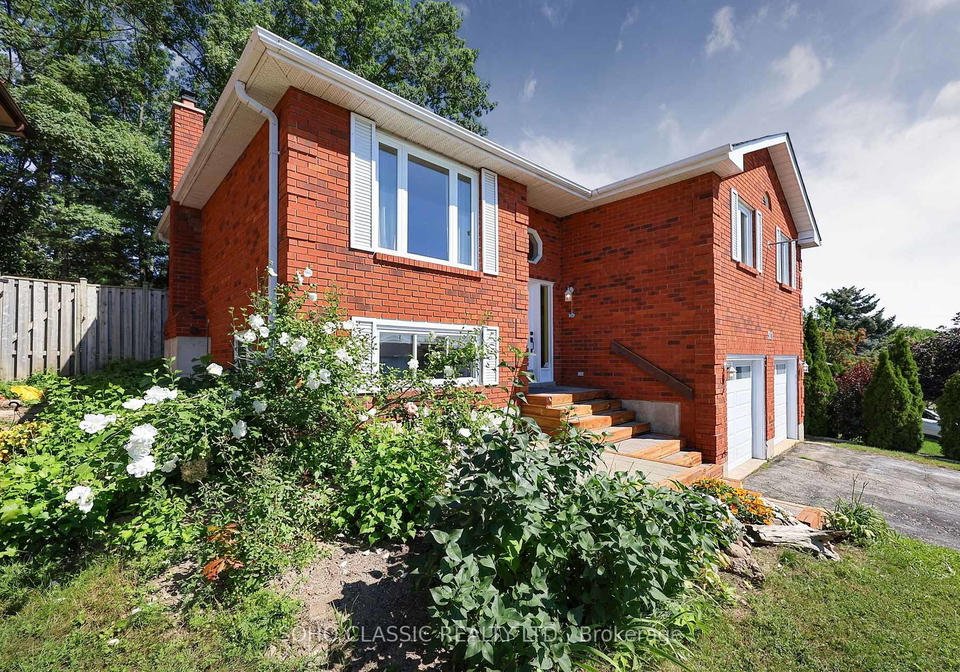301-leacock-drive-barrie-ontario-s13694720