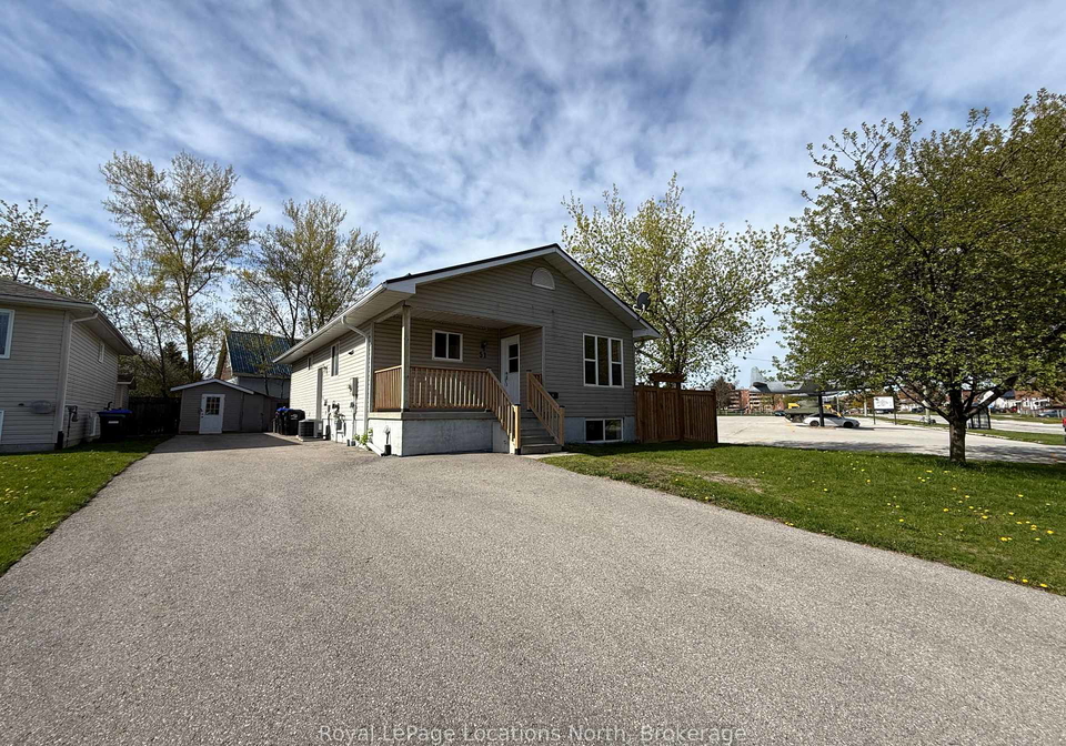 51-raglan-street-collingwood-ontario-s13695218