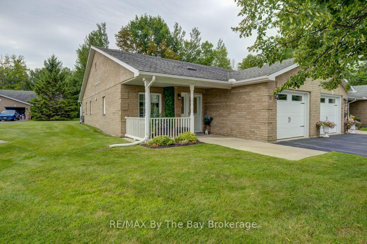 15-meadow-lane-wasaga-beach-ontario-s13695462