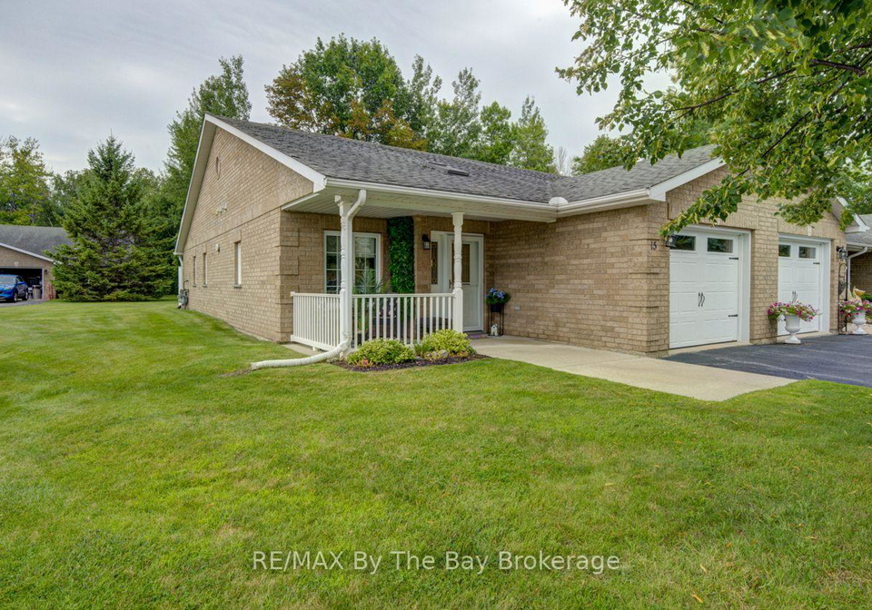 15-meadow-lane-wasaga-beach-ontario-s13695462