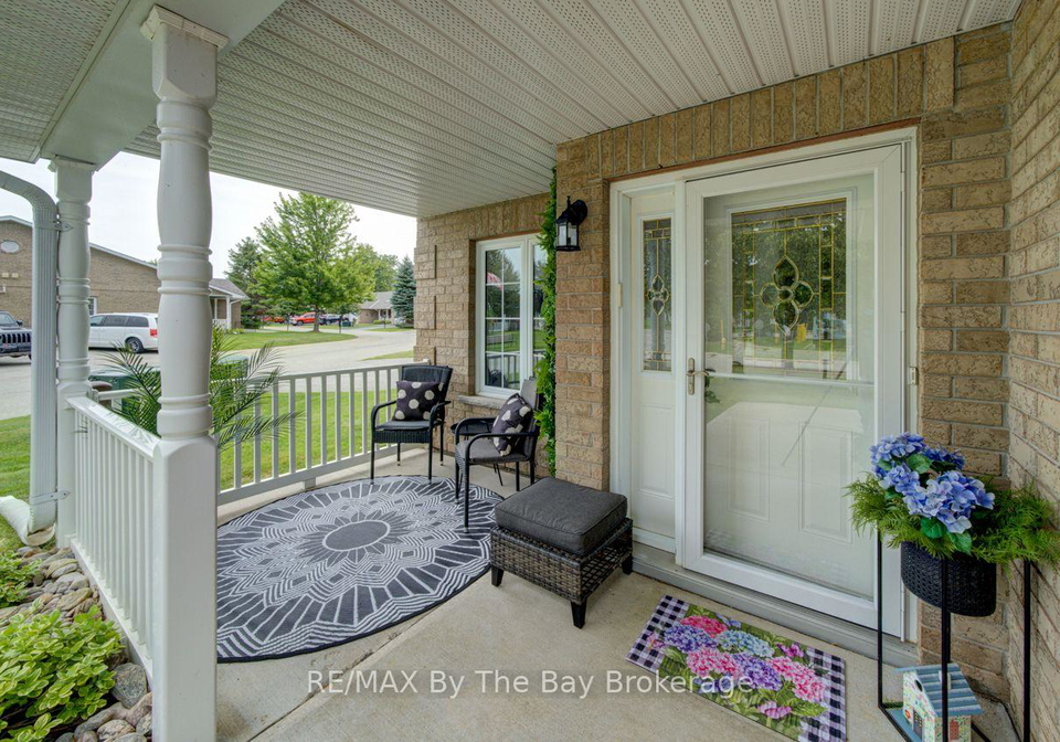 15-meadow-lane-wasaga-beach-ontario-s13695462
