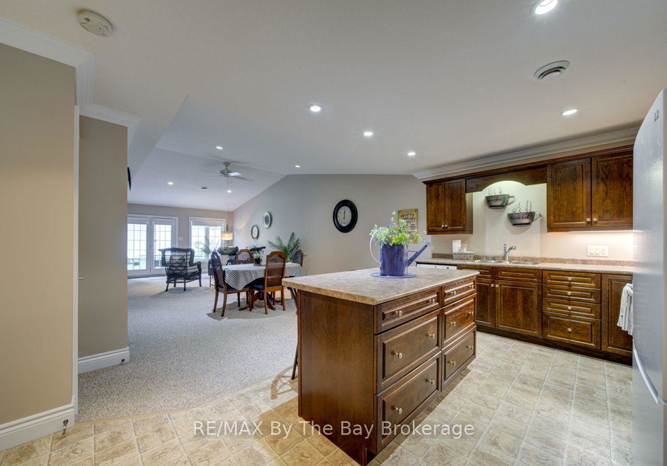 15-meadow-lane-wasaga-beach-ontario-s13695462