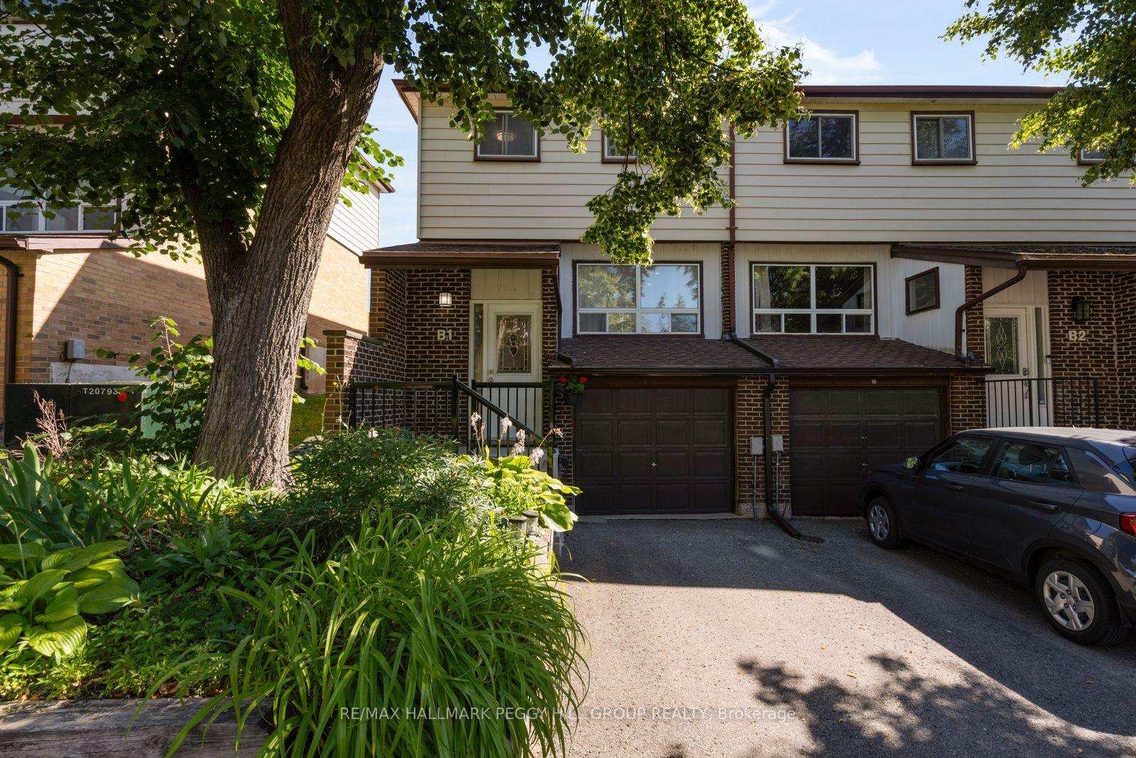 63-ferris-lane-barrie-ontario-s13695536