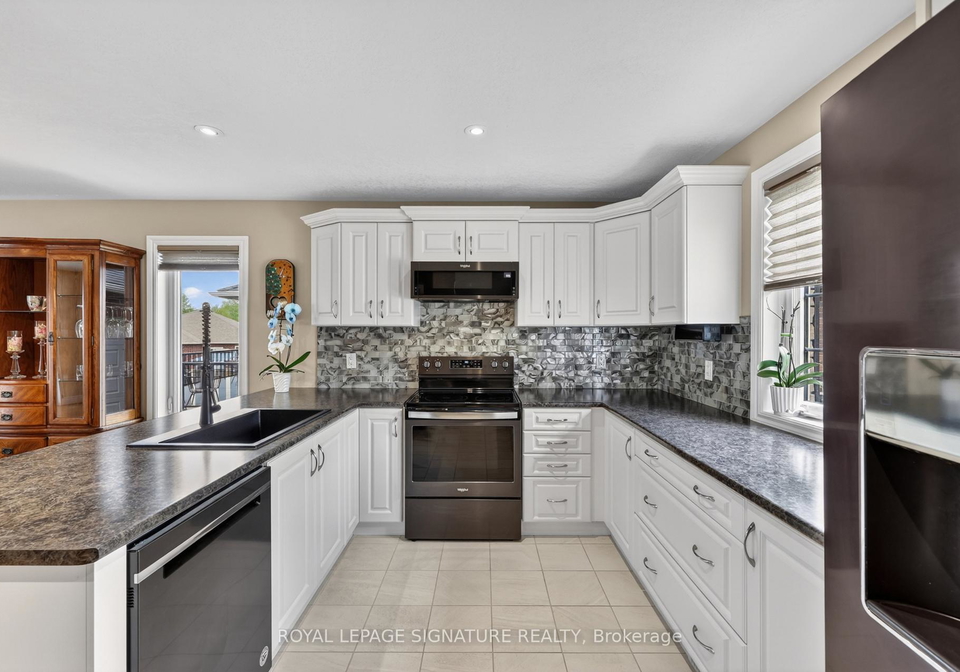 22-hunter-avenue-tay-ontario-s13695722