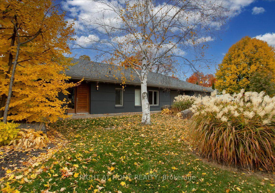 88-cook-street-barrie-ontario-s13696070