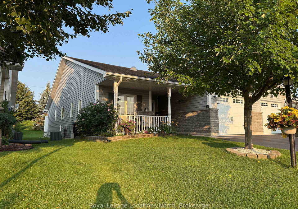 54-new-york-avenue-wasaga-beach-ontario-s13696942