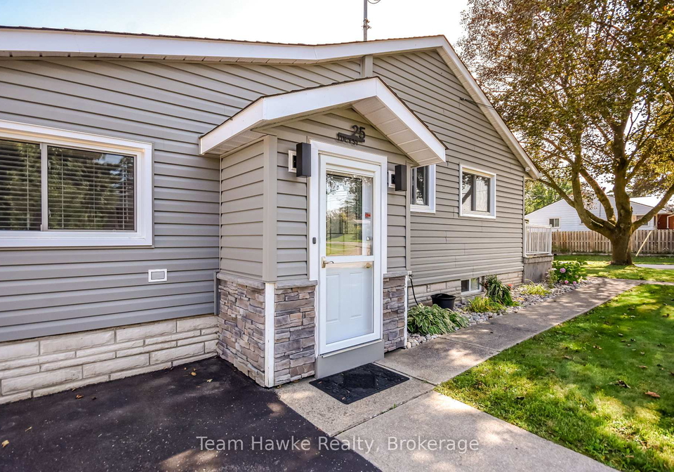 25-lucy-street-penetanguishene-ontario-s13697012
