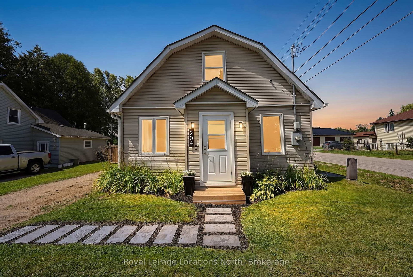 204-sutherland-street-n-clearview-ontario-s13697336