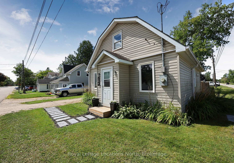 204-sutherland-street-n-clearview-ontario-s13697336