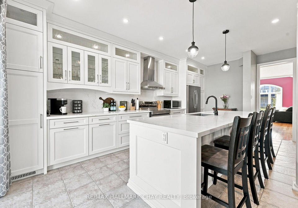 167-the-queensway-barrie-ontario-s13697504