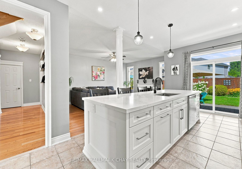 167-the-queensway-barrie-ontario-s13697504