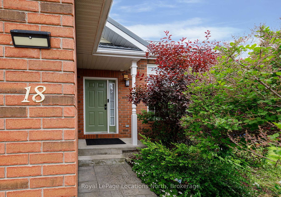 18-river-run-collingwood-ontario-s13699034