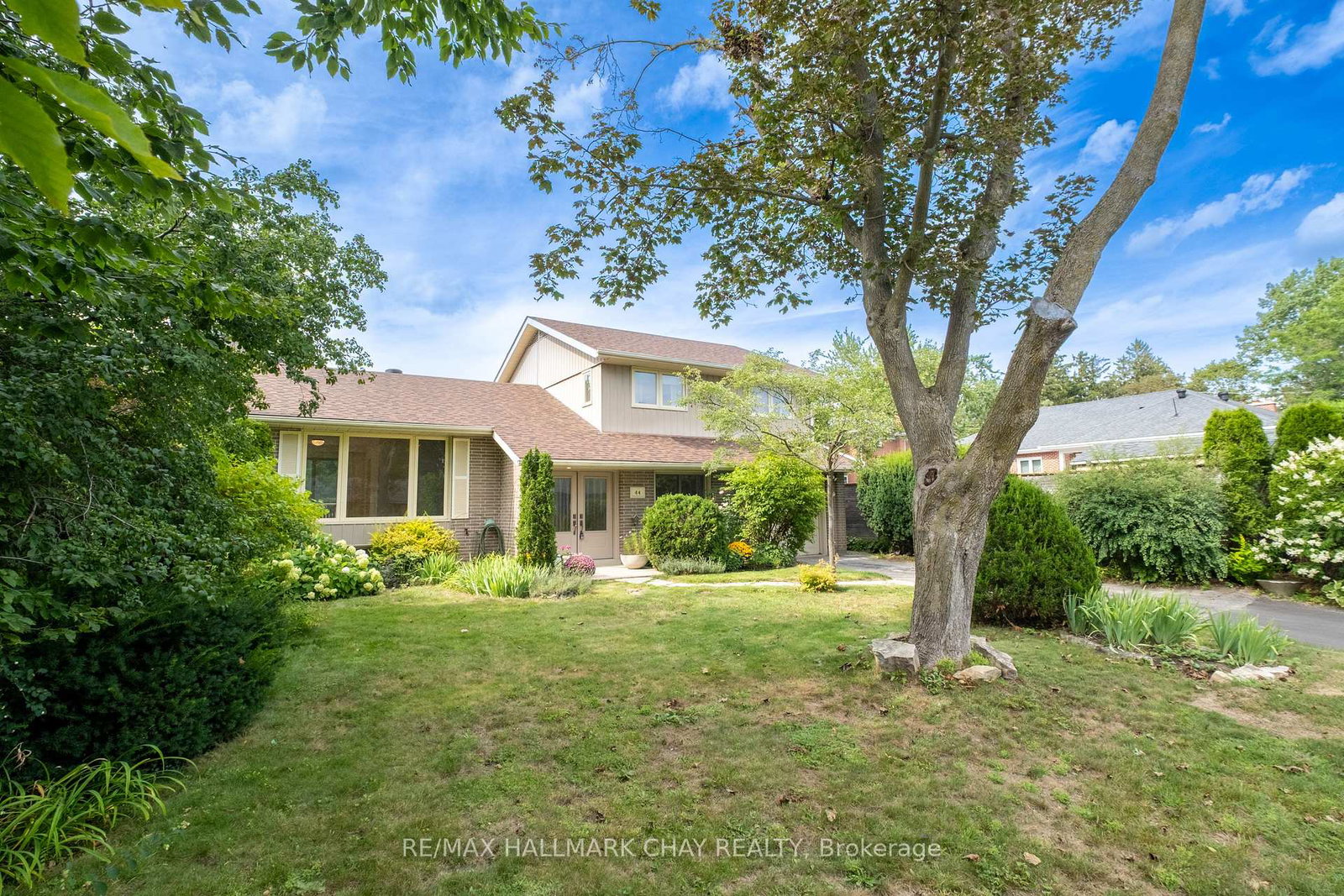 44-amelia-street-barrie-ontario-s13699088