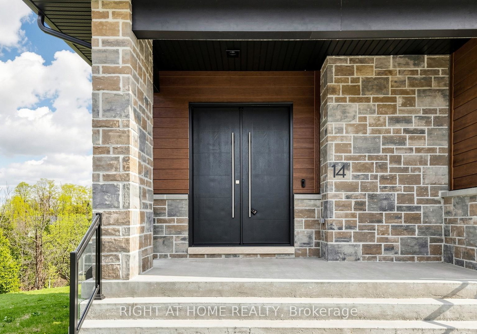 14-dixon-court-barrie-ontario-s13702140