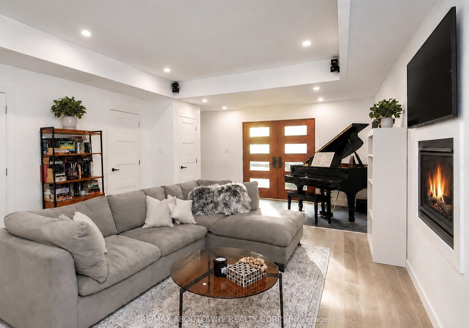 12-49th-street-n-wasaga-beach-ontario-s13702226