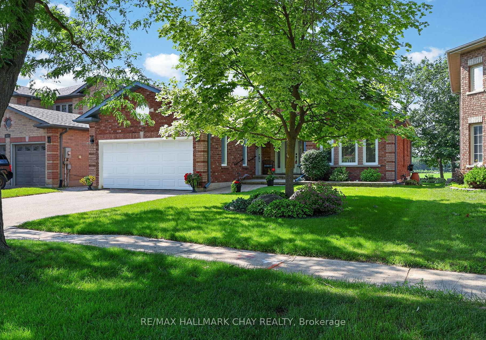 358-livingstone-street-w-barrie-ontario-s13702612