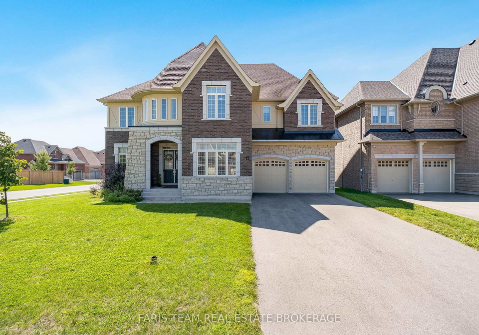 12-thompson-way-springwater-ontario-s13703212