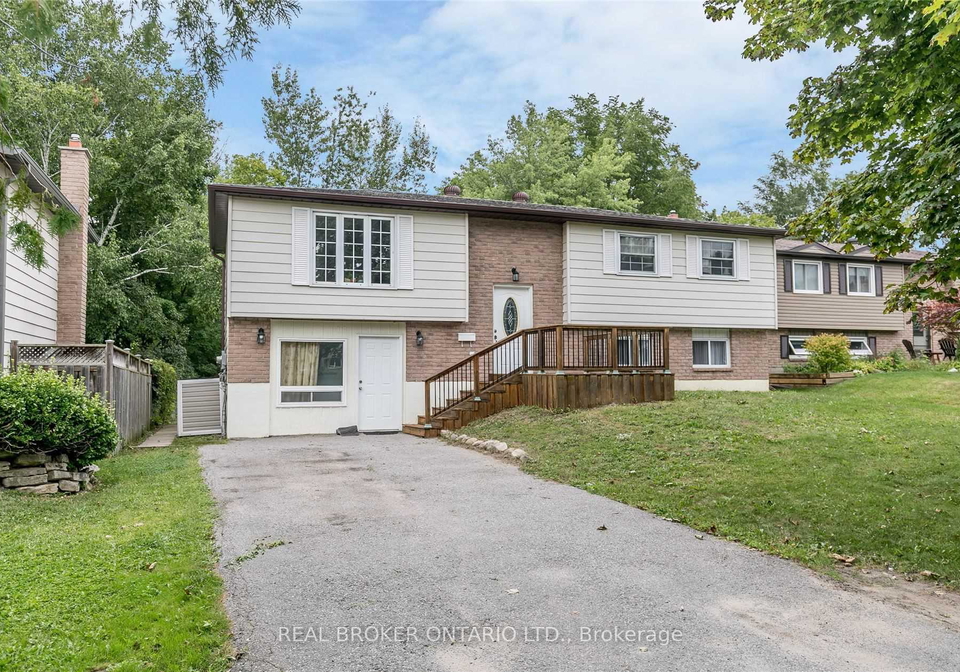 18-chippawa-court-barrie-ontario-s13703418