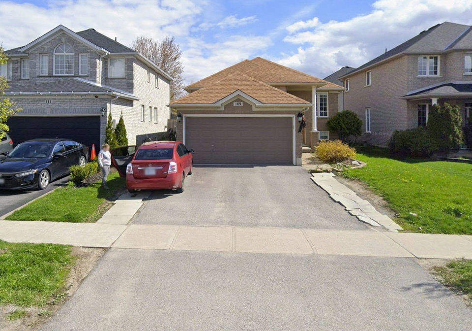 109-sovereigns-gate-s-barrie-ontario-s13703588