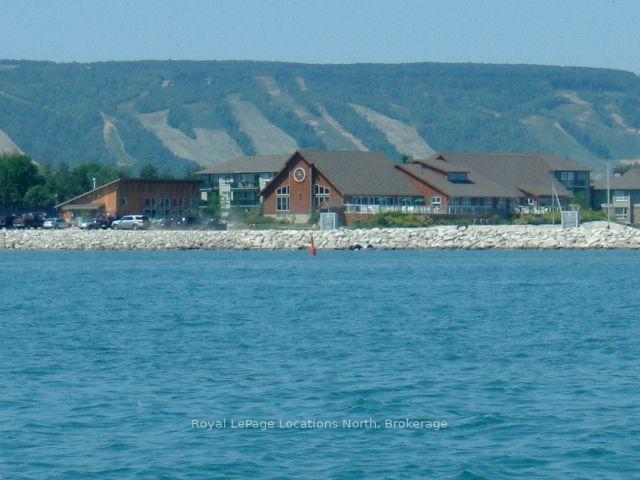 395-mariners-way-collingwood-ontario-s13703624