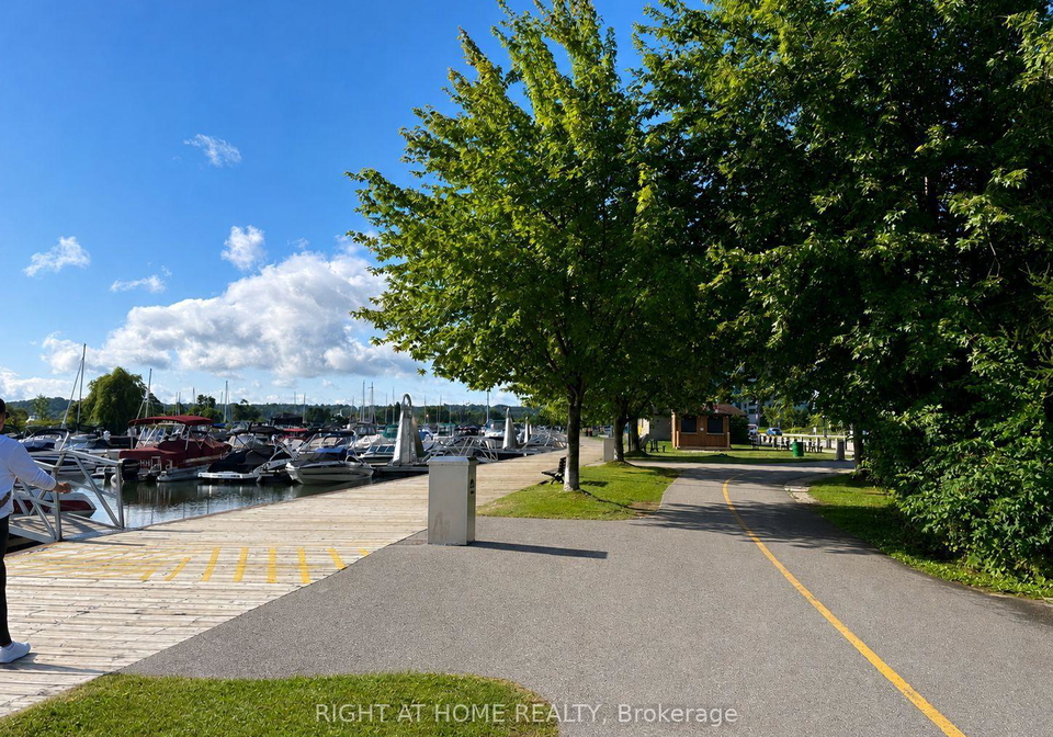 6-toronto-street-barrie-ontario-s13703652