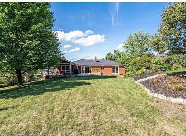 12-cairns-boulevard-springwater-ontario-s13704894