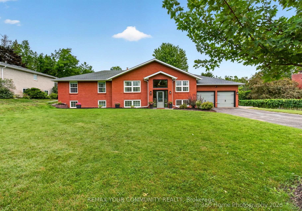 12-cairns-boulevard-springwater-ontario-s13704894