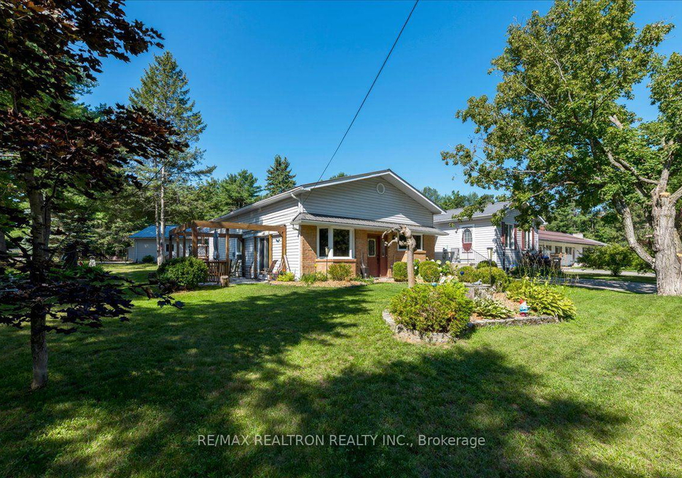 4090-wainman-line-orillia-ontario-s13706262