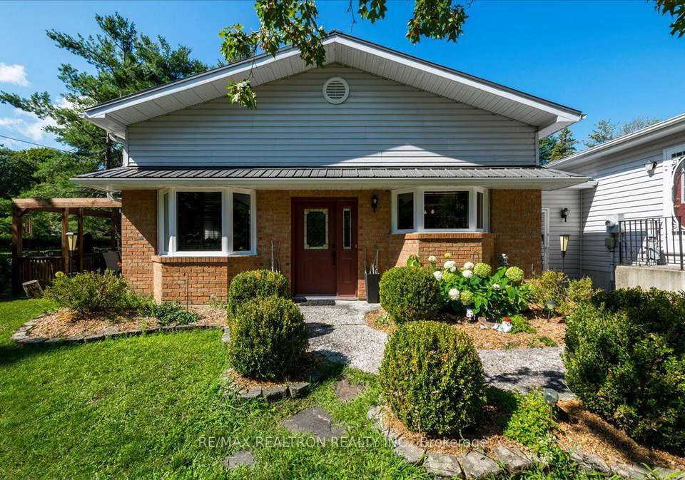 4090-wainman-line-orillia-ontario-s13706262
