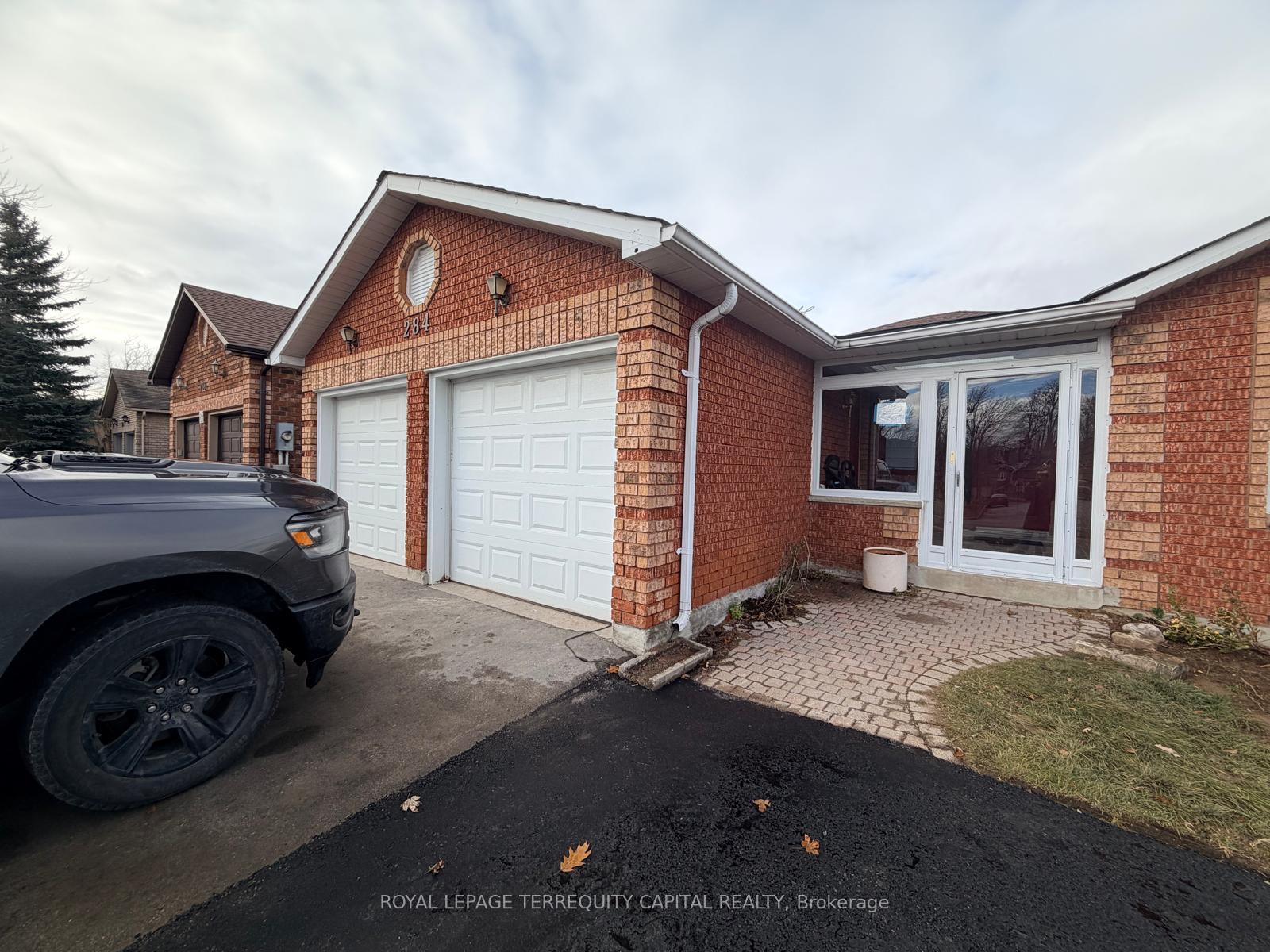 284-livingstone-street-w-barrie-ontario-s13706544