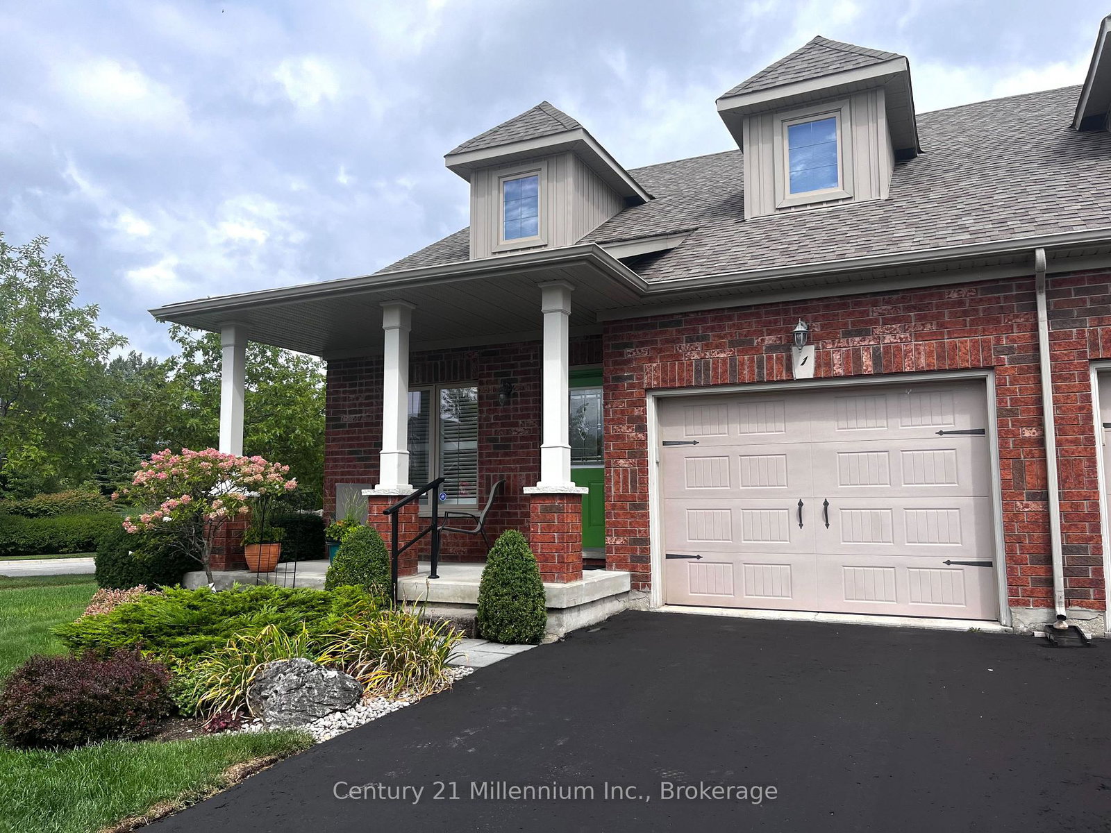 1-barr-street-collingwood-ontario-s13707694