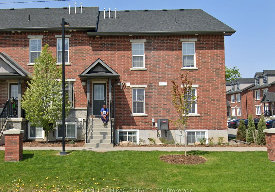 252-penetanguishene-road-barrie-ontario-s13708610
