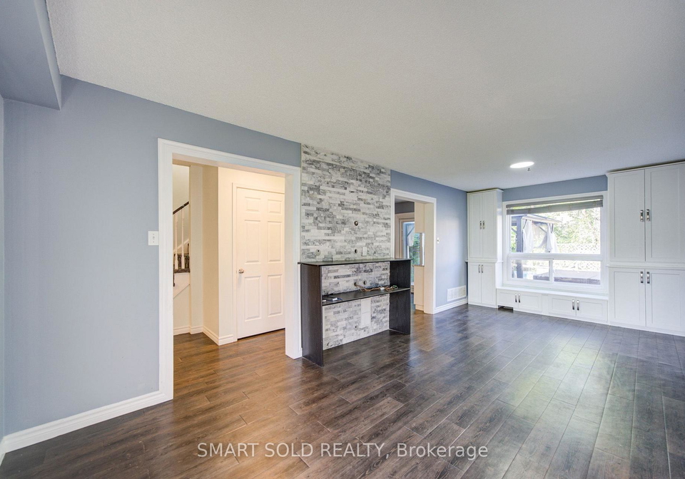 90-moon-drive-barrie-ontario-s13712628