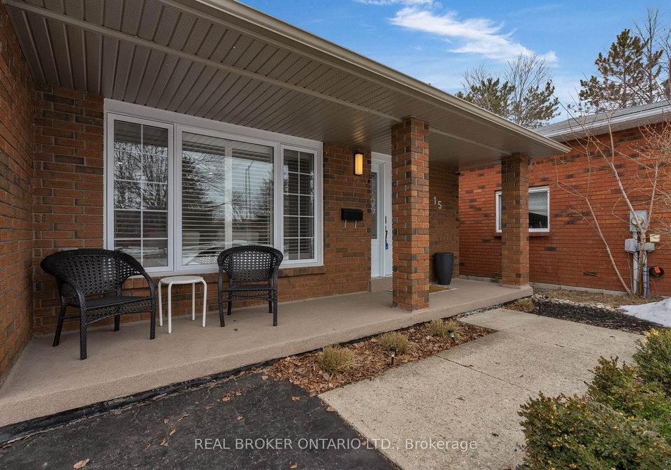 15-buchanan-street-barrie-ontario-s13712956