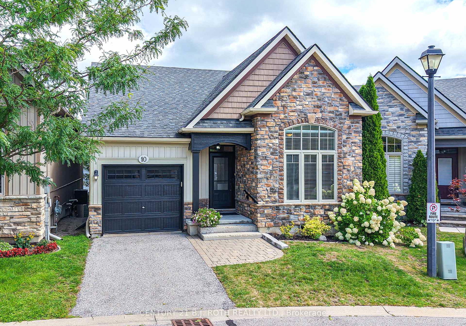 10-canterbury-circle-orillia-ontario-s13714390
