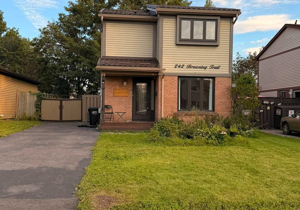242-browning-trail-barrie-ontario-s13715730