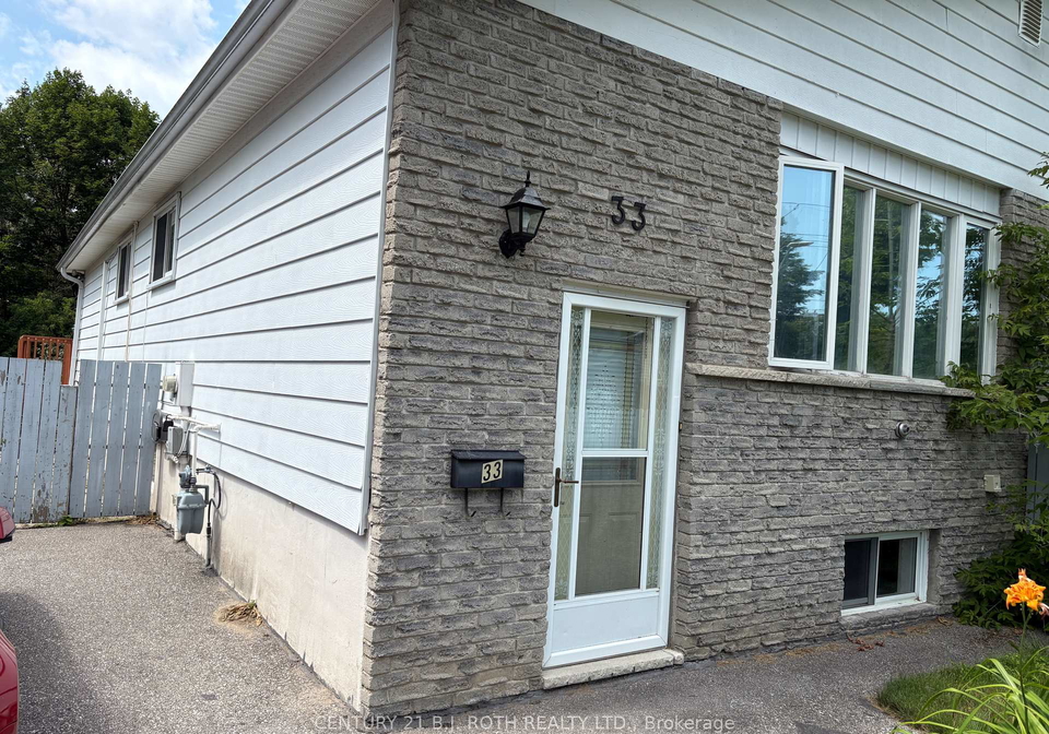 33-beaumaur-drive-penetanguishene-ontario-s13716254