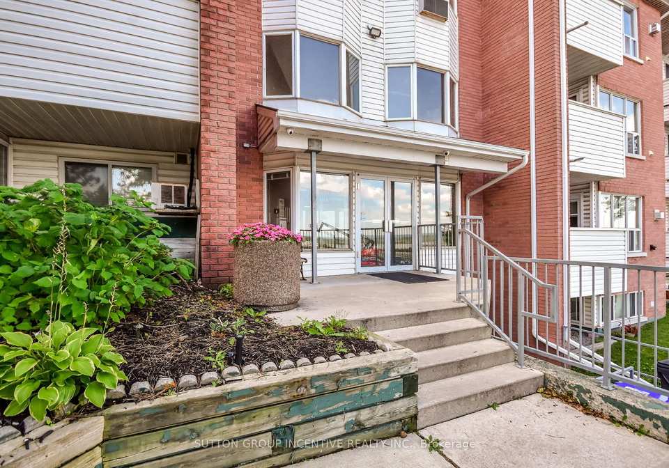 126-bell-farm-road-barrie-ontario-s13716784
