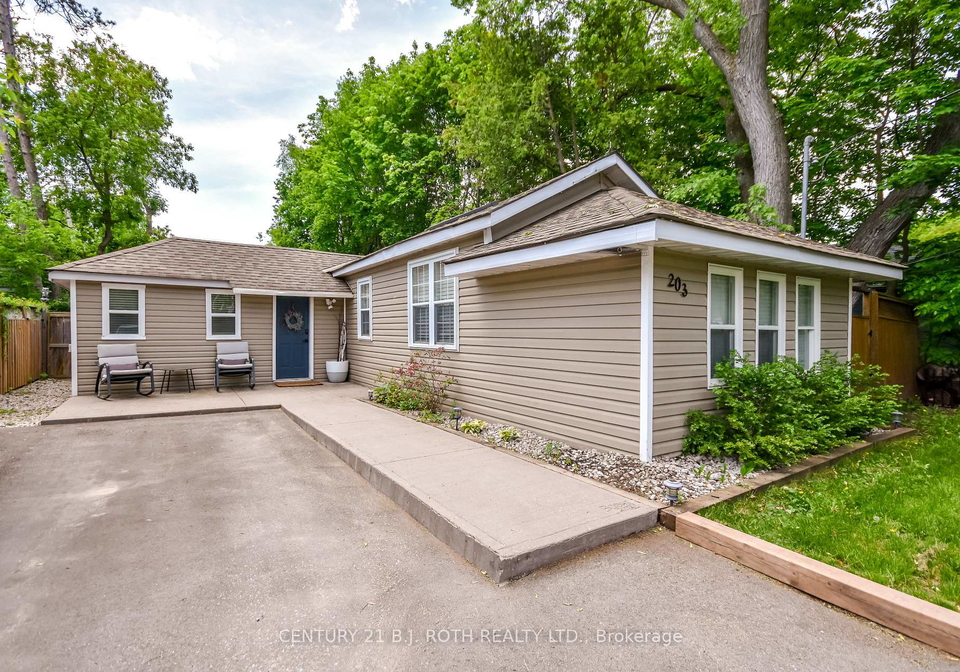 203-southview-road-barrie-ontario-s13717058