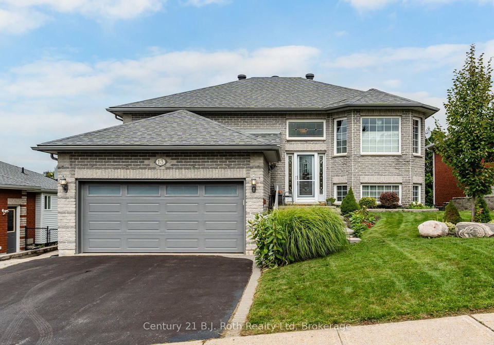 13-charles-street-penetanguishene-ontario-s13717854