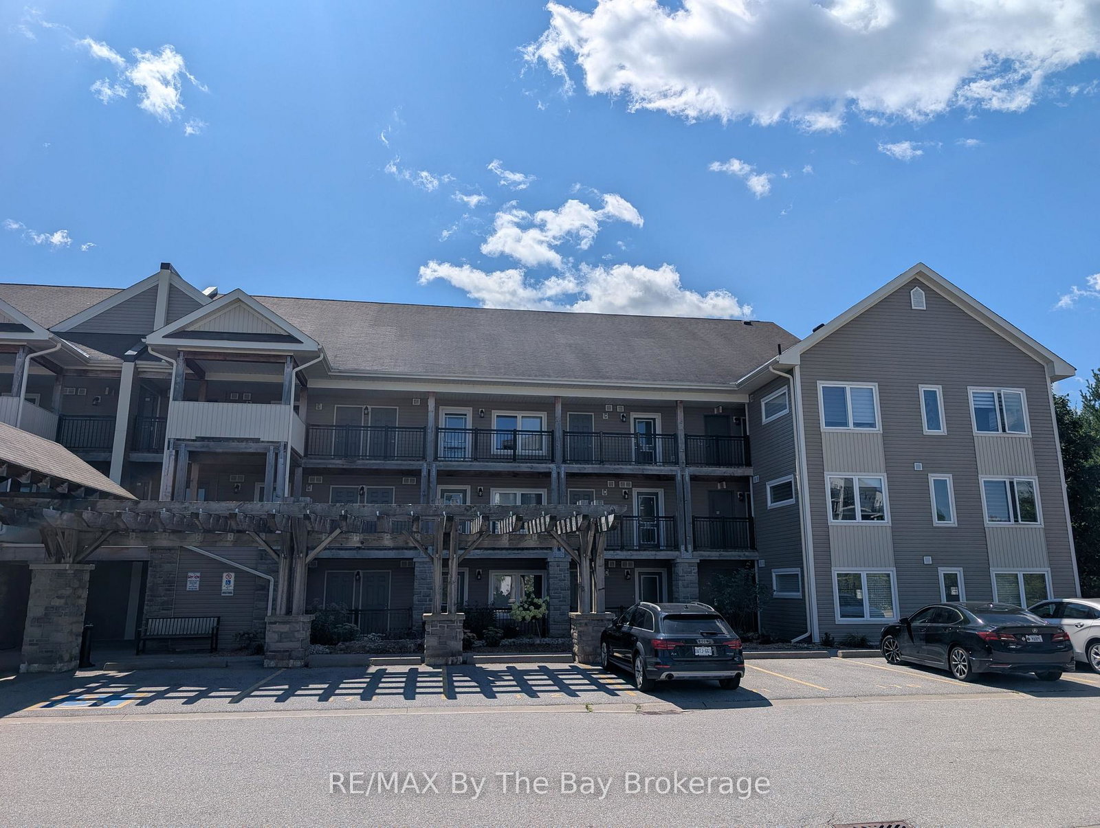 10-brandy-lane-drive-collingwood-ontario-s13719248