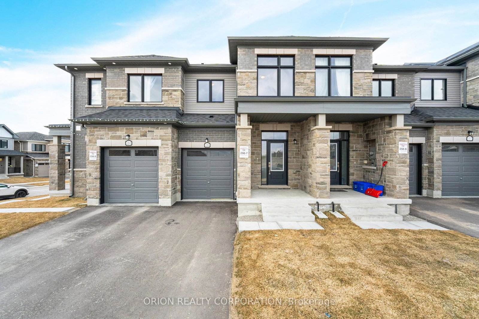 133-fenchurch-manor-avenue-barrie-ontario-s13720070