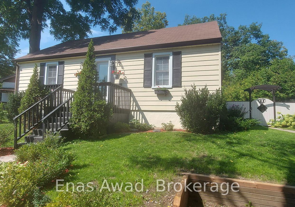 8-lavallee-crescent-orillia-ontario-s13720482