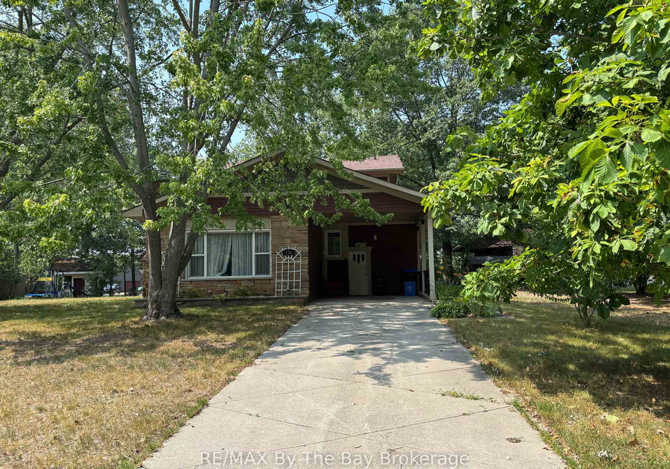 178-oxbow-park-drive-wasaga-beach-ontario-s13720884