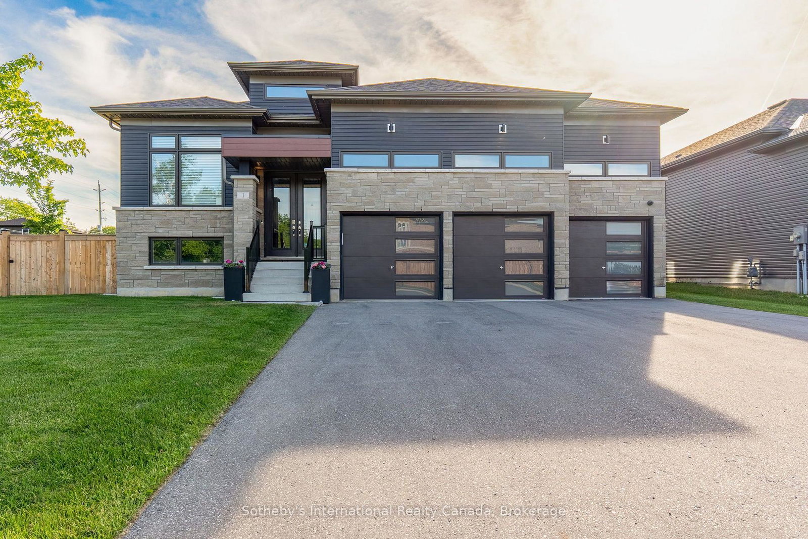 1-chiara-drive-wasaga-beach-ontario-s13720910