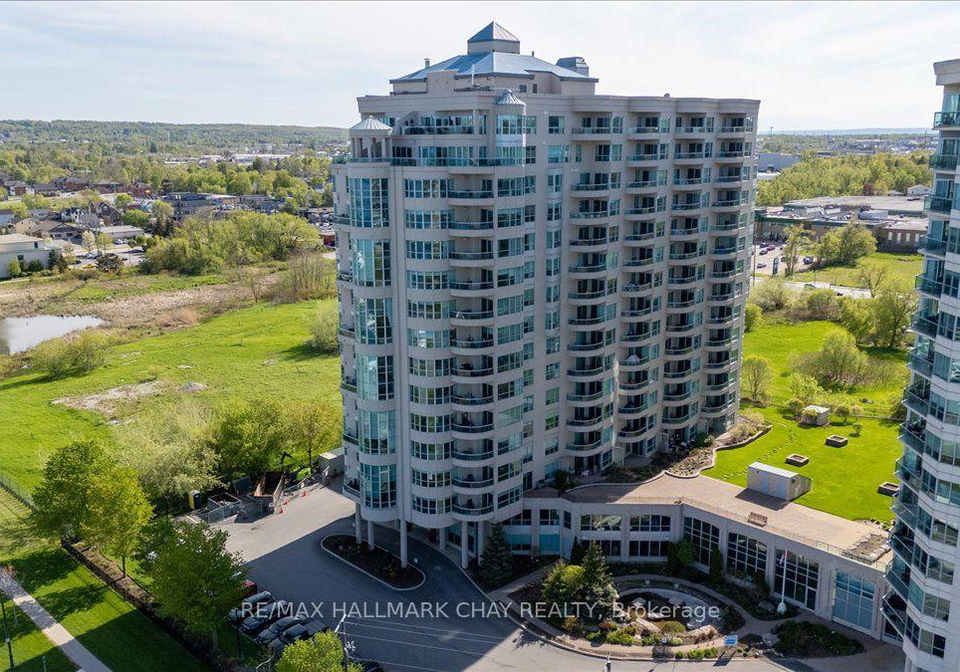 2-toronto-street-barrie-ontario-s13722368