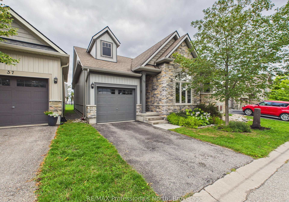 35-canterbury-circle-orillia-ontario-s13722500