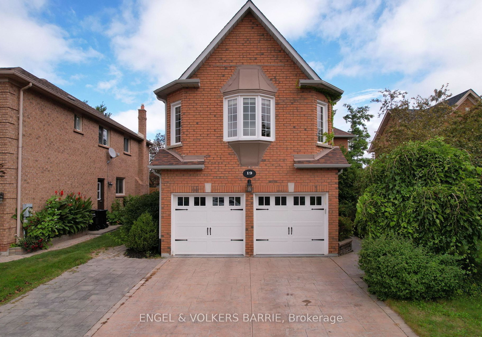 19-grand-forest-drive-barrie-ontario-s13723340