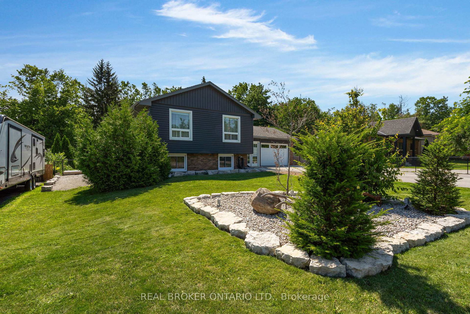 975-sunnidale-road-springwater-ontario-s13724206