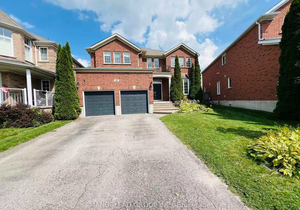42-parisian-crescent-barrie-ontario-s13725046